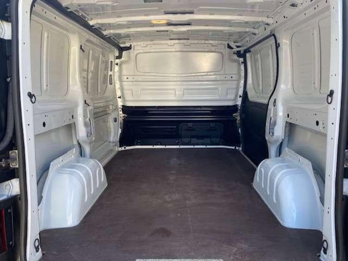 Renault Trafic Furgone van T29 2.0 blue dci 170cv L1H1 eag9 (6)