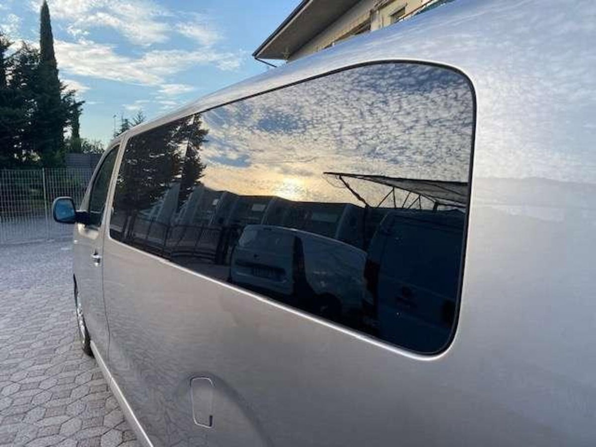 Peugeot Traveller BlueHDi 120 S&S EAT8 Long Business (6)
