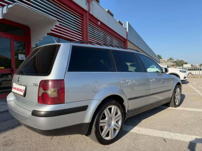 Volkswagen Passat Variant 1.9 TDI/130CV cat 4m. T.line (12)
