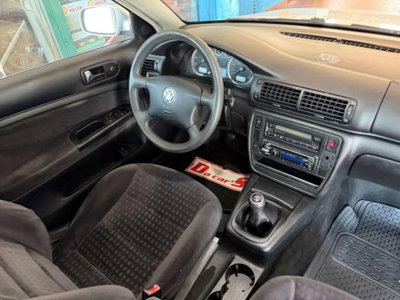 Volkswagen Passat Variant 1.9 TDI/130CV cat 4m. T.line (15)