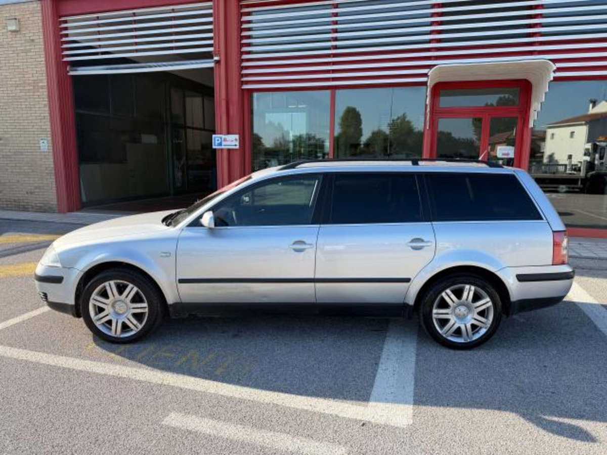 Volkswagen Passat Variant 1.9 TDI/130CV cat 4m. T.line (4)