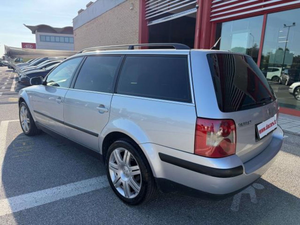Volkswagen Passat Variant 1.9 TDI/130CV cat 4m. T.line (6)