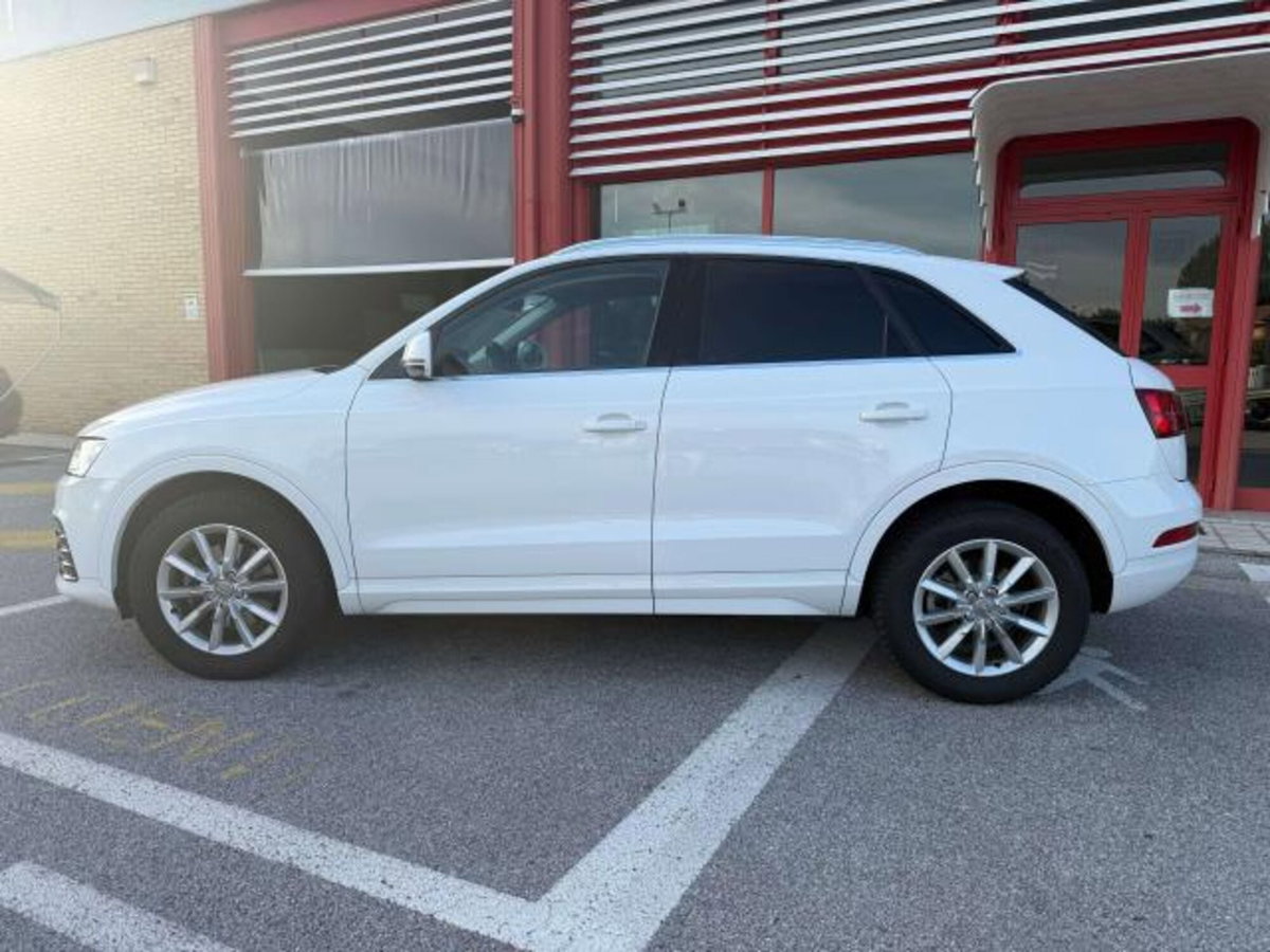 Audi Q3 2.0 TDI 150 CV quattro (3)