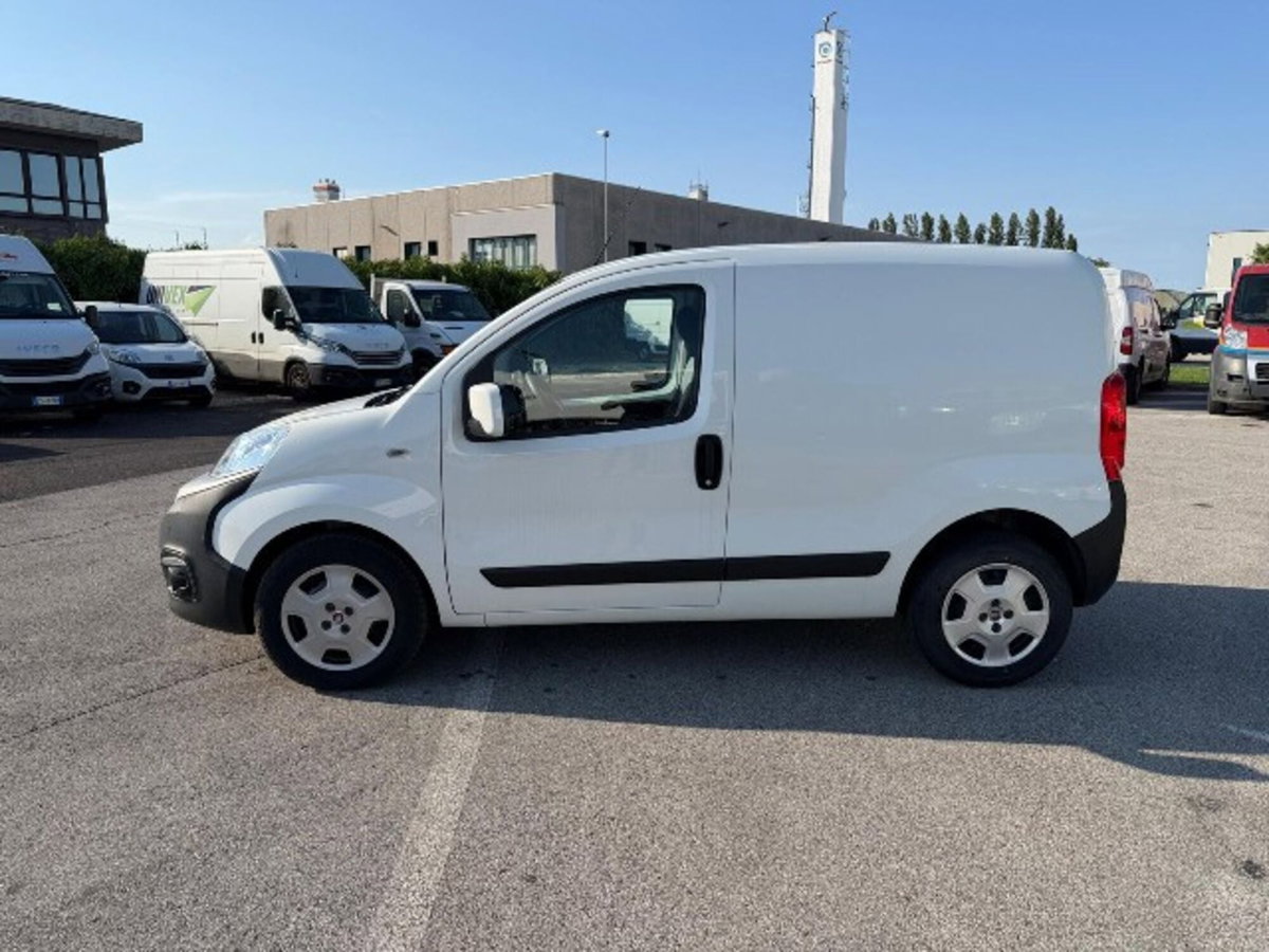 Fiat Fiorino Furgone cargo 1.3 mjt 95cv ecojet SX E6d-temp (3)