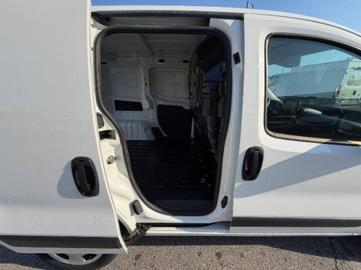 Fiat Fiorino Furgone cargo 1.3 mjt 95cv ecojet SX E6d-temp (9)