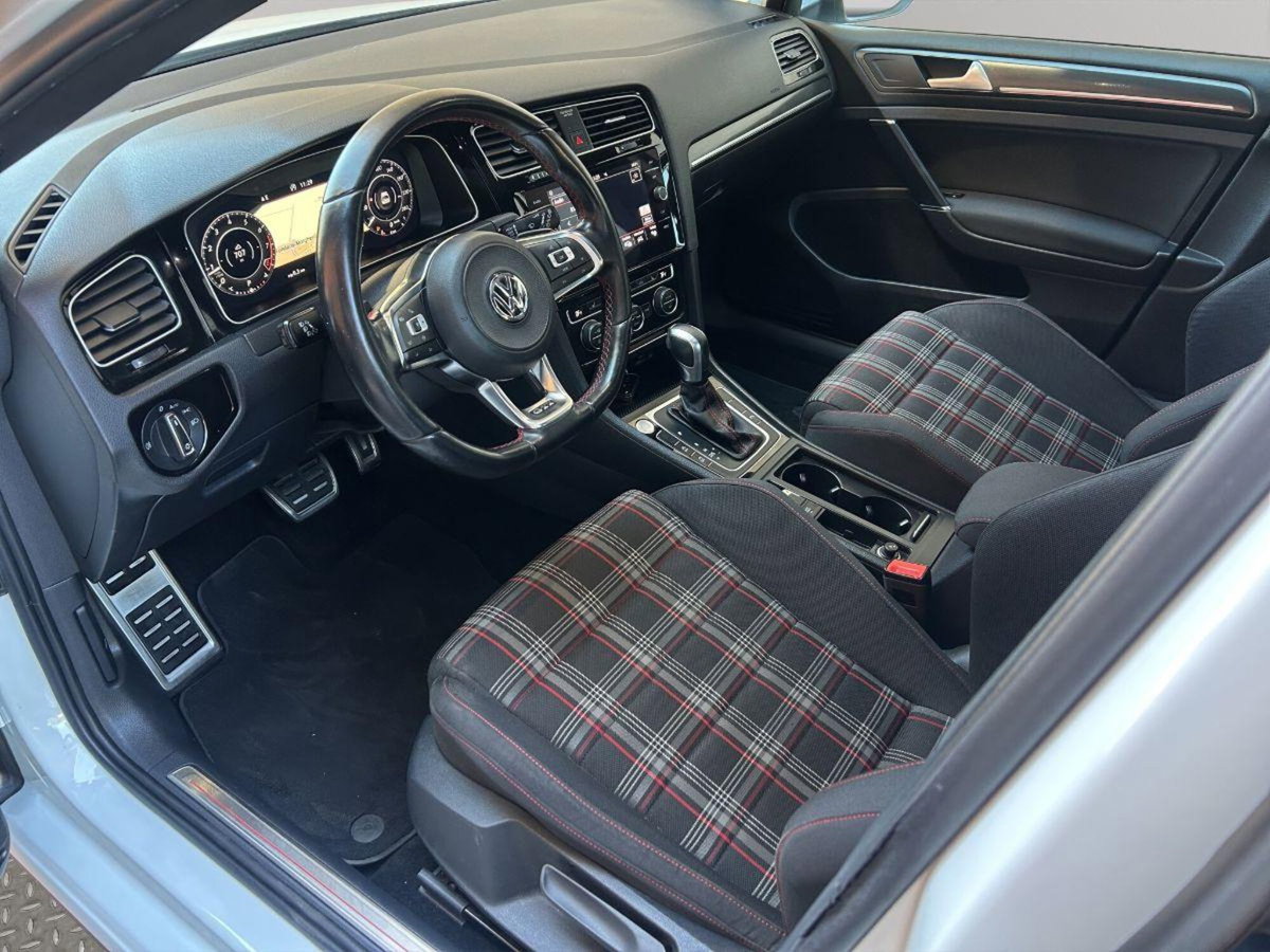 Volkswagen Golf GTI Performance 2.0 245 CV TSI DSG 5p. BMT (12)