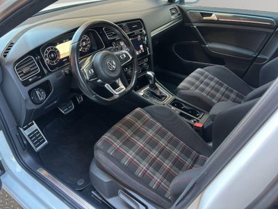 Volkswagen Golf GTI Performance 2.0 245 CV TSI DSG 5p. BMT (12)