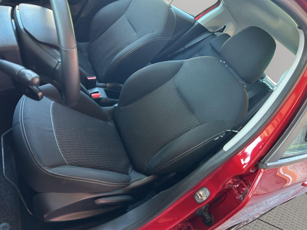 Peugeot 208 VTi 82 CV 5 porte Allure (10)
