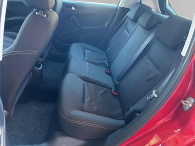 Peugeot 208 VTi 82 CV 5 porte Allure (11)