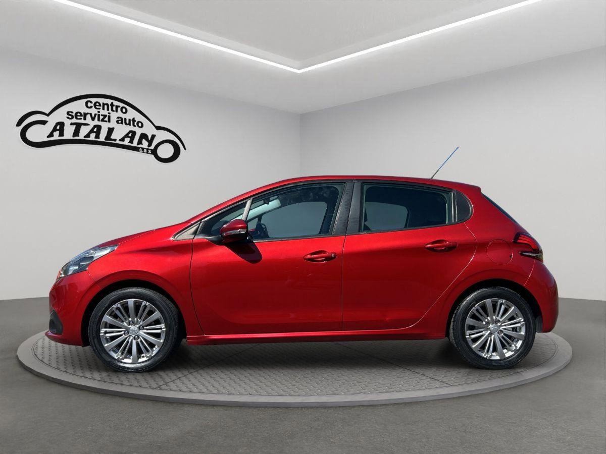 Peugeot 208 VTi 82 CV 5 porte Allure (2)