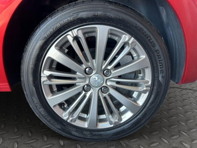 Peugeot 208 VTi 82 CV 5 porte Allure (20)