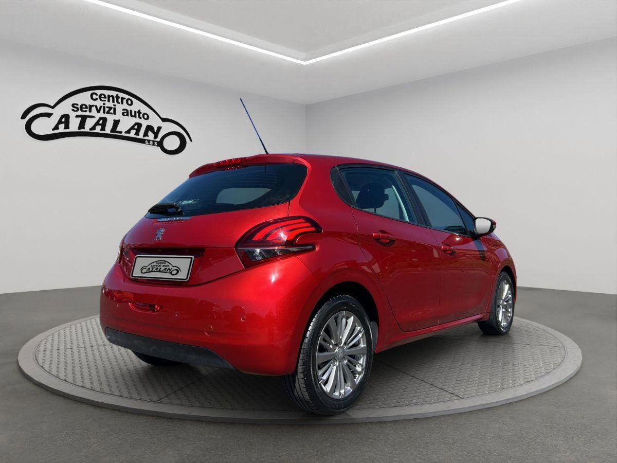 Peugeot 208 VTi 82 CV 5 porte Allure (5)