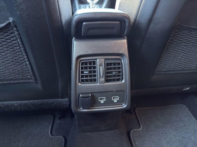 Renault Captur Plug-in Hybrid E-Tech 160 CV Techno (15)