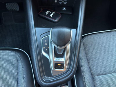 Renault Captur Plug-in Hybrid E-Tech 160 CV Techno (19)