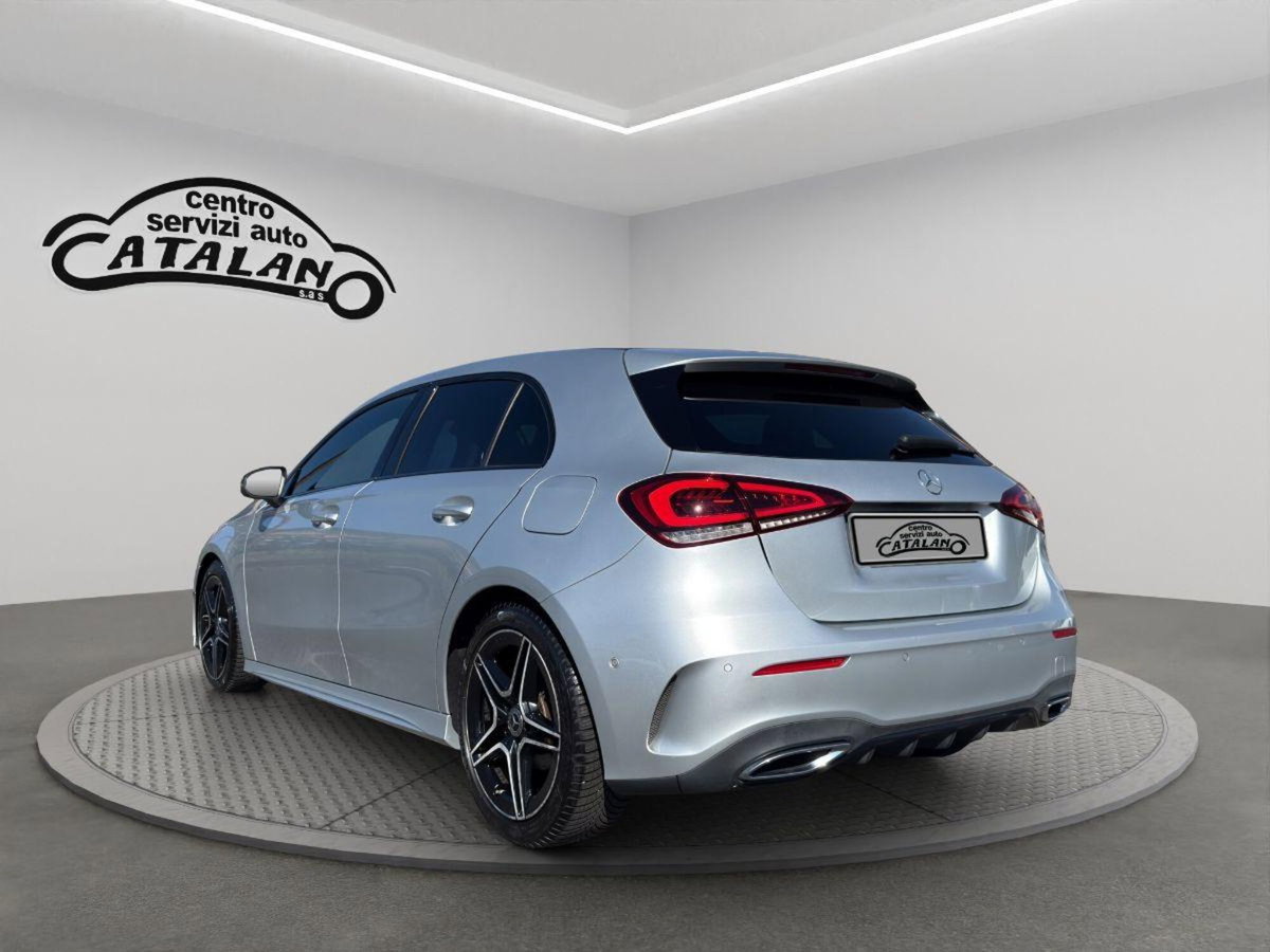 Mercedes-Benz Classe A Sedan 180 d Automatic 4p. Premium (3)