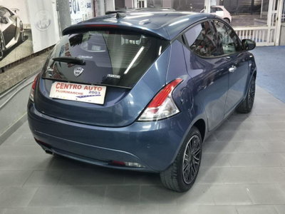 Lancia Ypsilon 1.0 FireFly 5 porte S&S Hybrid Gold Plus (6)
