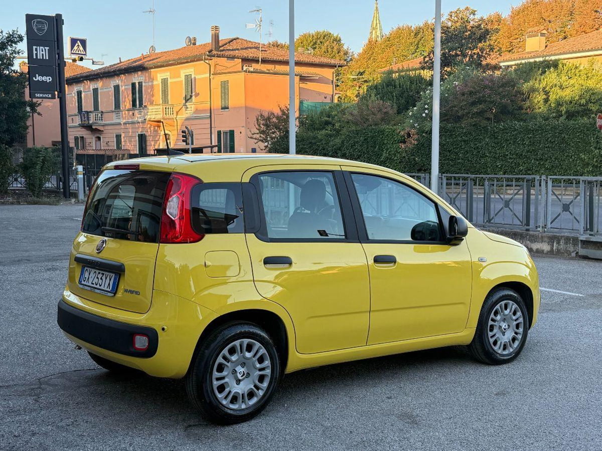Fiat Panda 1.0 firefly hybrid Pop s&s 70cv (3)
