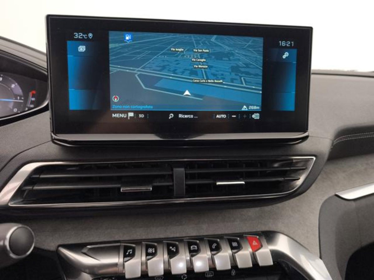 Peugeot 3008 BlueHDi 130 S&S EAT8 GT Pack (16)