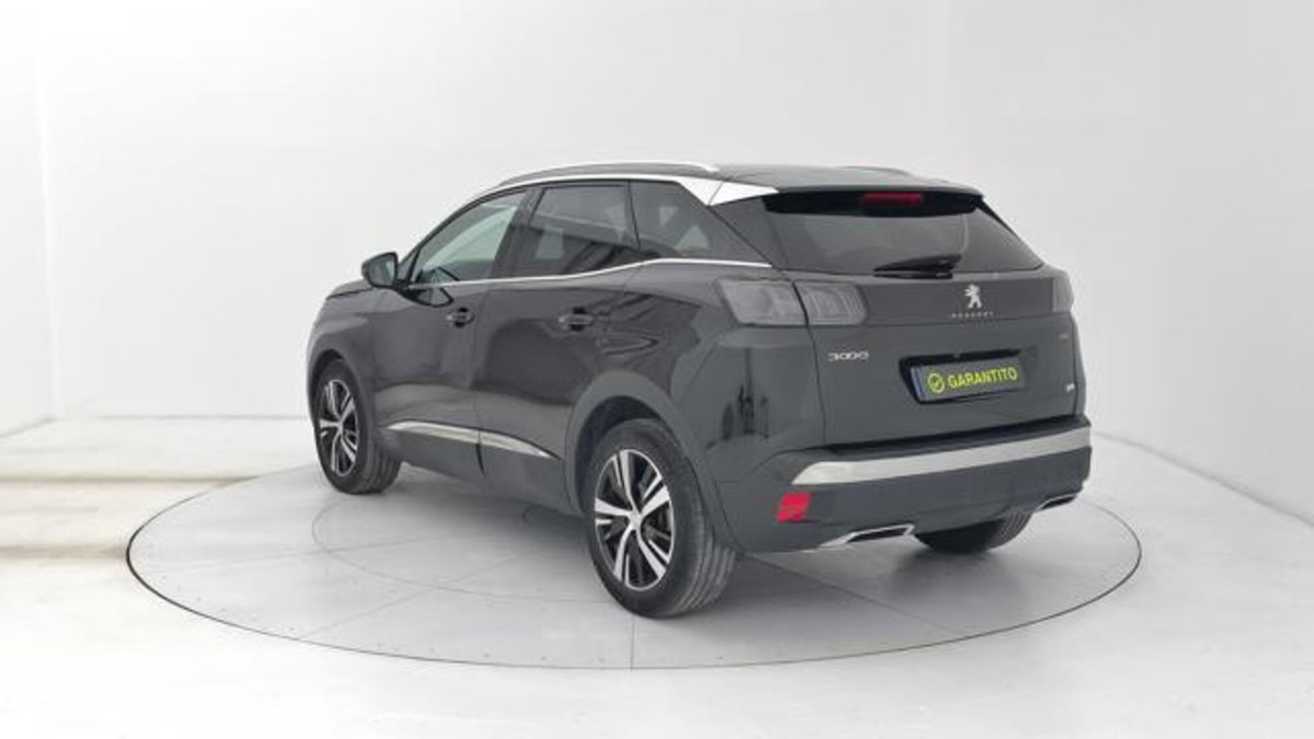 Peugeot 3008 BlueHDi 130 S&S EAT8 GT Pack (3)