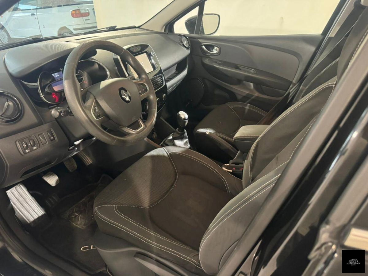 Renault Clio 1.5 dCi 8V 75CV 5 porte Live (8)