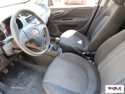 Fiat Punto 1.3 MJT II 75 CV 5 porte Street (7)