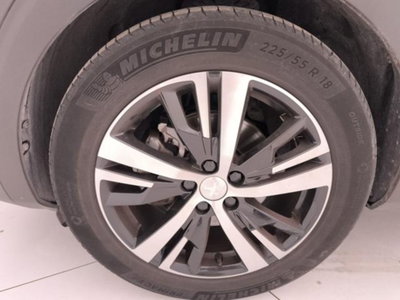 Peugeot 3008 BlueHDi 130 S&S EAT8 GT Pack (9)