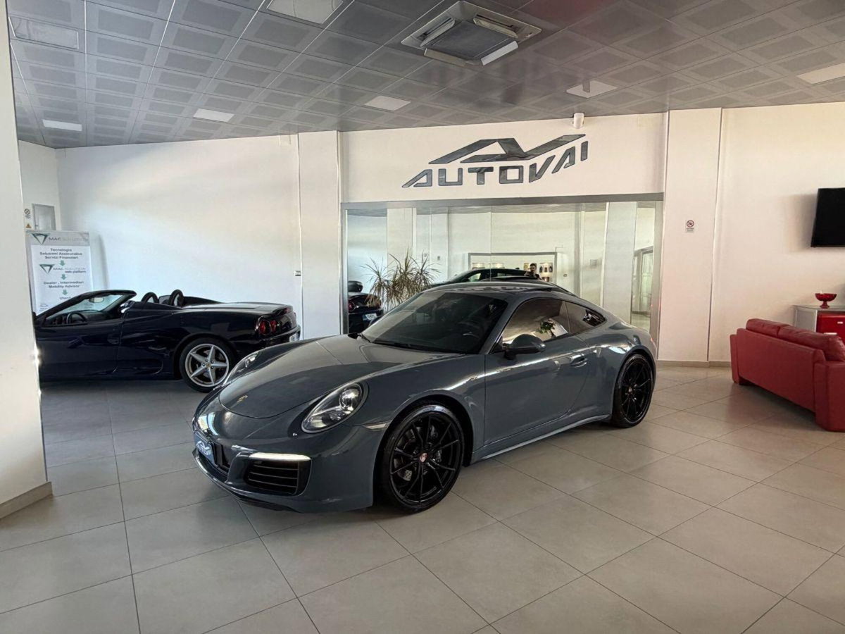 Porsche 911 Coupé 3.0 Carrera 4