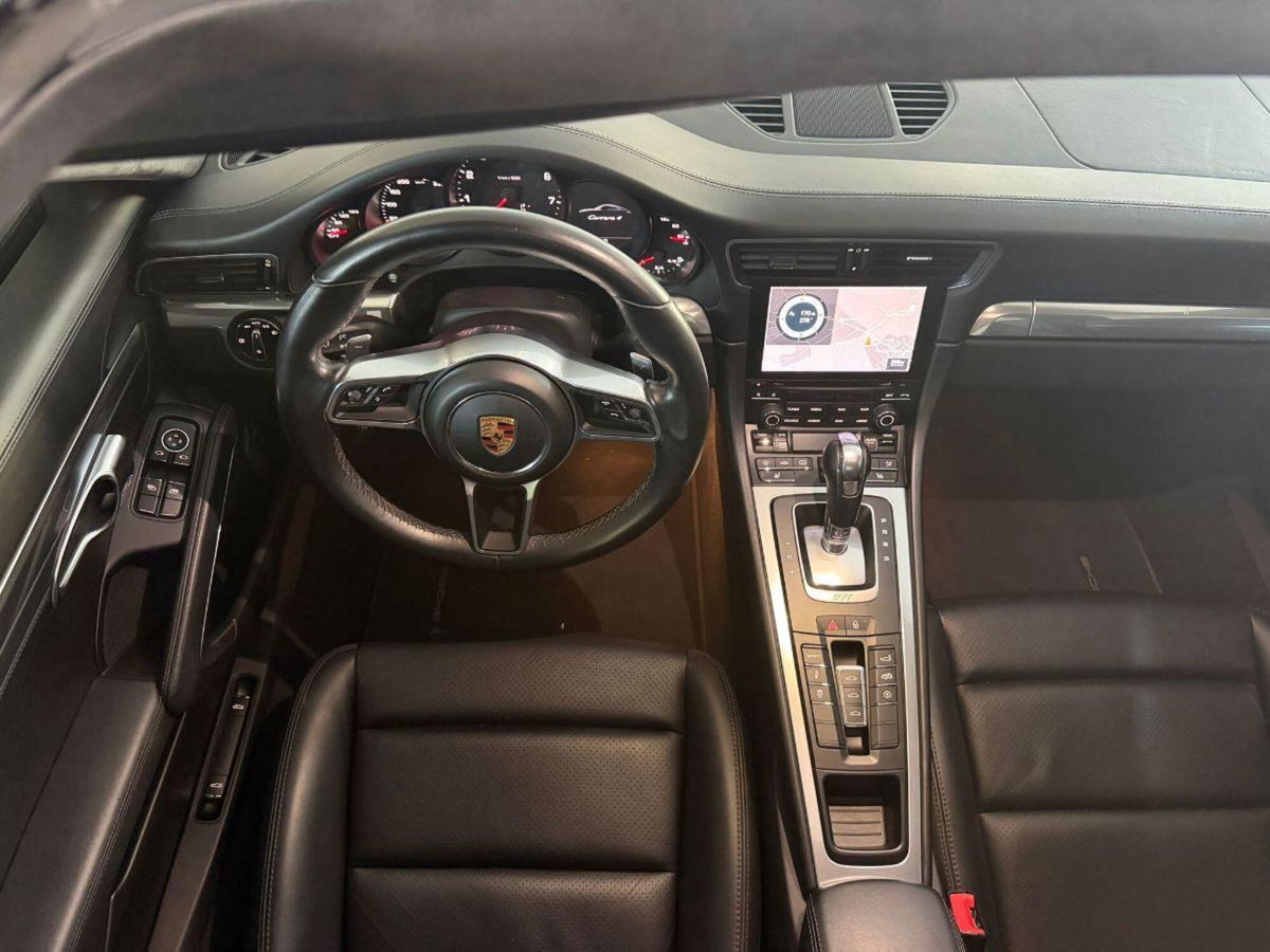 Porsche 911 Coupé 3.0 Carrera 4 (10)