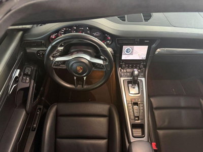 Porsche 911 Coupé 3.0 Carrera 4 (10)