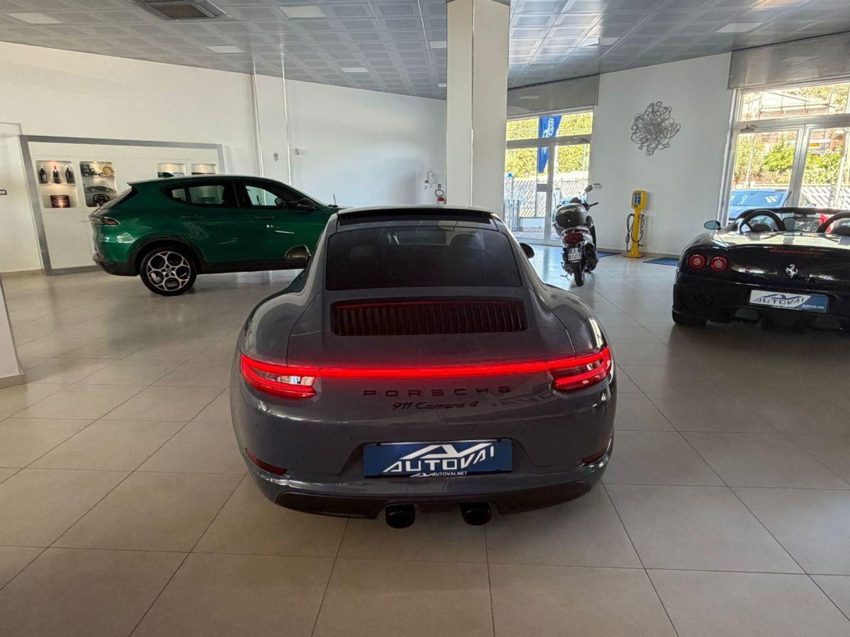 Porsche 911 Coupé 3.0 Carrera 4 (5)