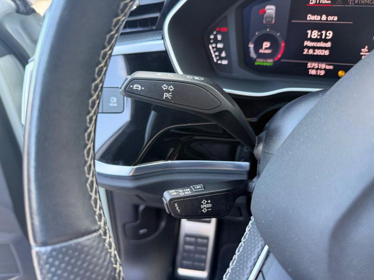 Audi Q3 Sportback 35 TDI quattro S tronic S line edition (12)