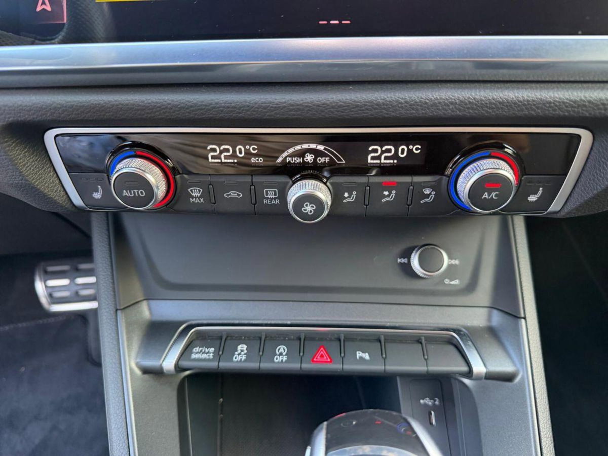 Audi Q3 Sportback 35 TDI quattro S tronic S line edition (15)