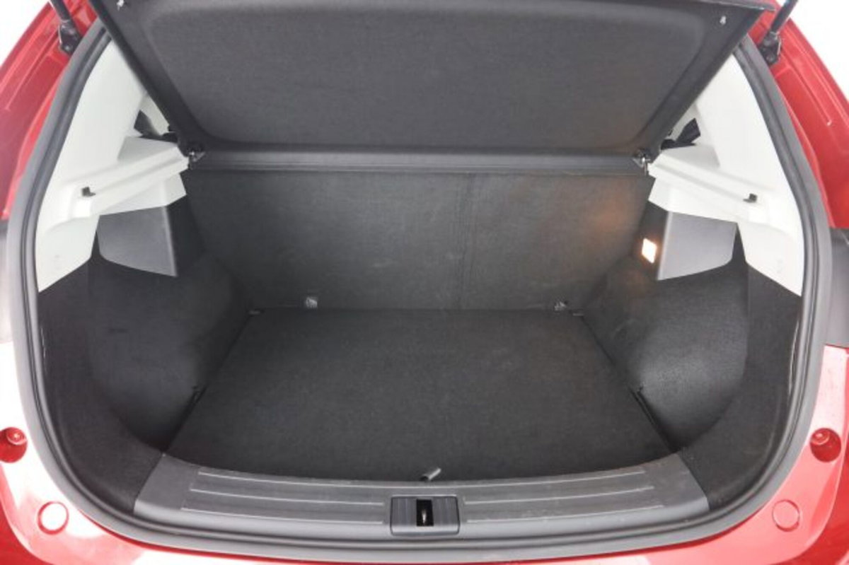 Mg ZS (2021-->) ZS 1.0T-GDI aut. Comfort (6)