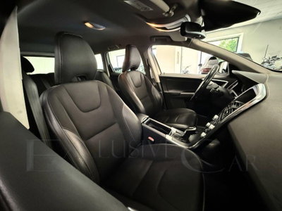 Volvo XC60 D4 AWD Momentum (12)