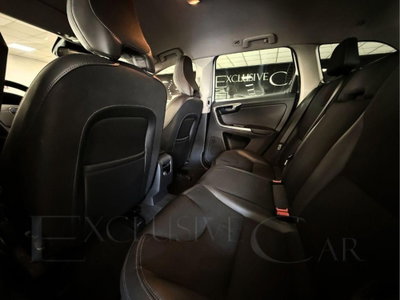 Volvo XC60 D4 AWD Momentum (17)