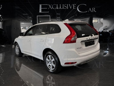 Volvo XC60 D4 AWD Momentum (5)