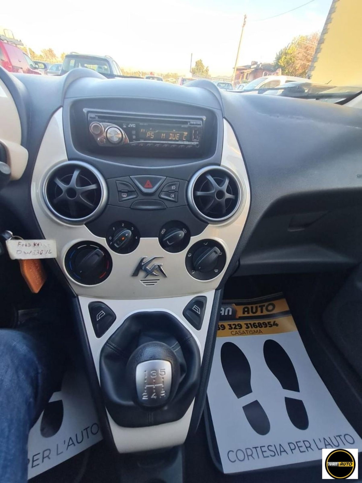Ford Ka 1.3 TDCi 75CV Titanium (9)
