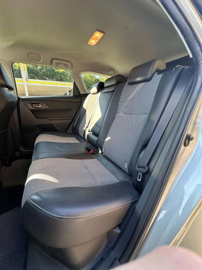 Toyota Auris Station Wagon 1.8 Hybrid Lounge (17)