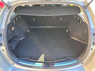 Toyota Auris Station Wagon 1.8 Hybrid Lounge (18)