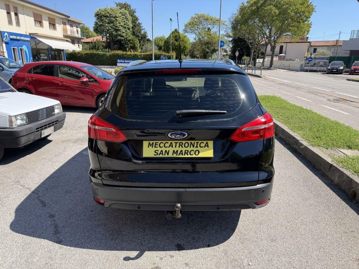 Ford Focus Station Wagon 1.0 EcoBoost 125 CV Start&Stop SW Titanium (5)