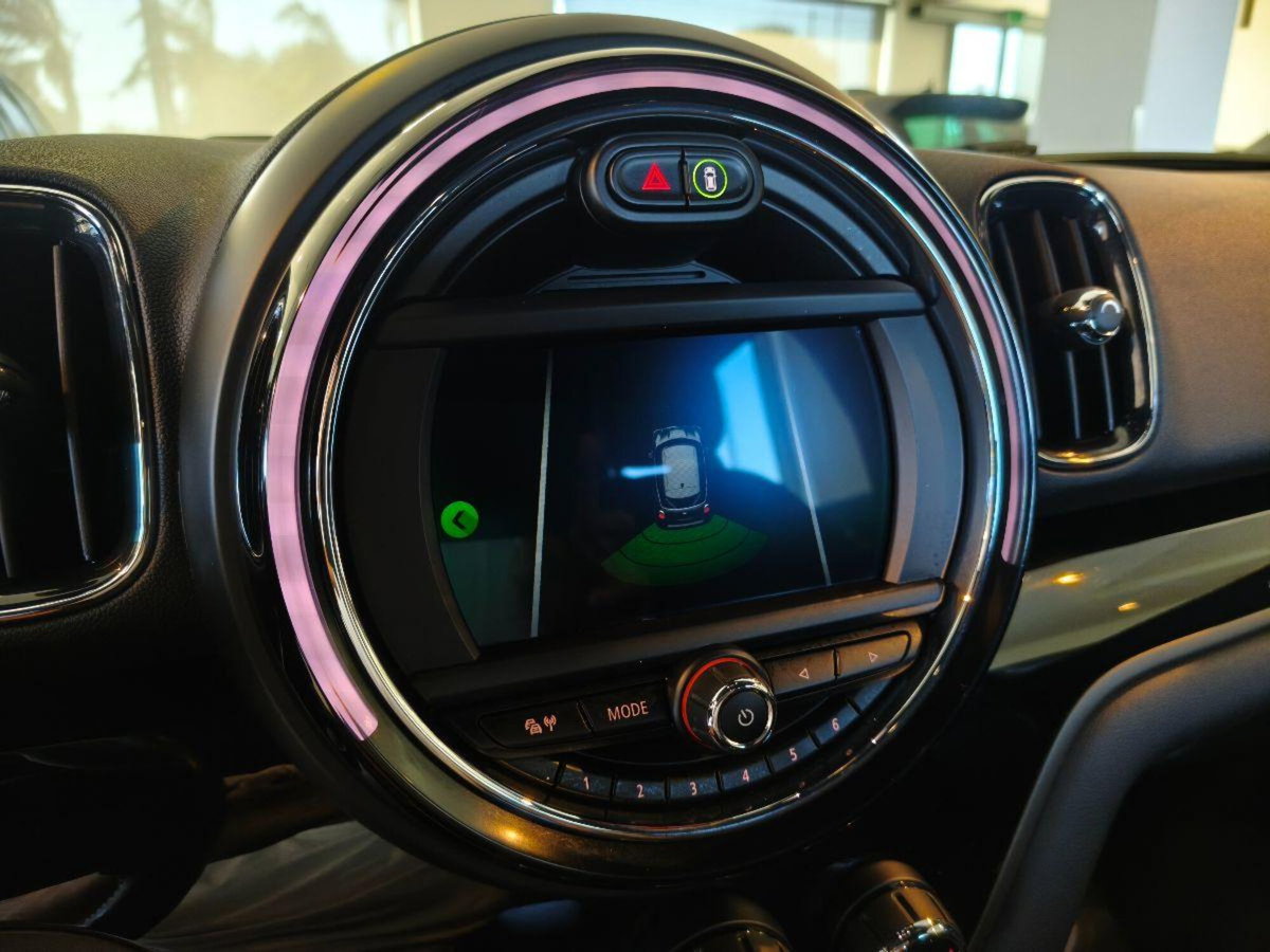 MINI Mini Countryman 2.0 Cooper D Business Countryman (17)