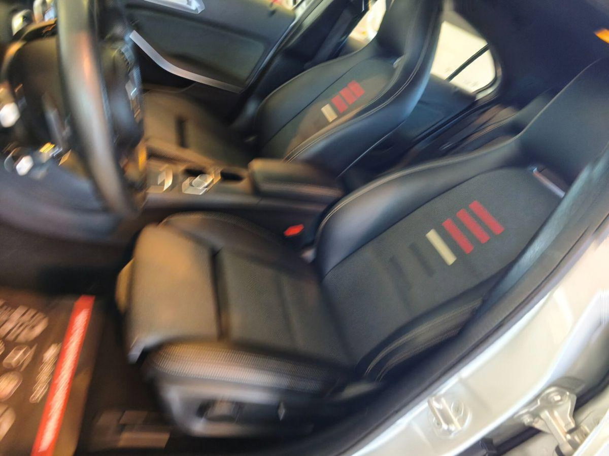Mercedes-Benz Classe A 180 d Automatic Sport (8)