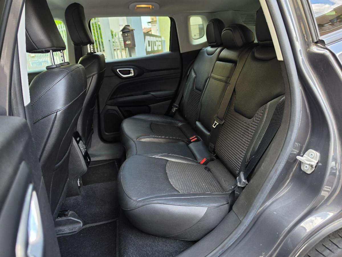 Jeep Compass 1.6 Multijet II 2WD Night Eagle (18)