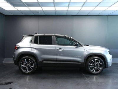 Jeep Avenger 1.2 turbo e-hybrid mhev Summit fwd 110cv edct6 (6)