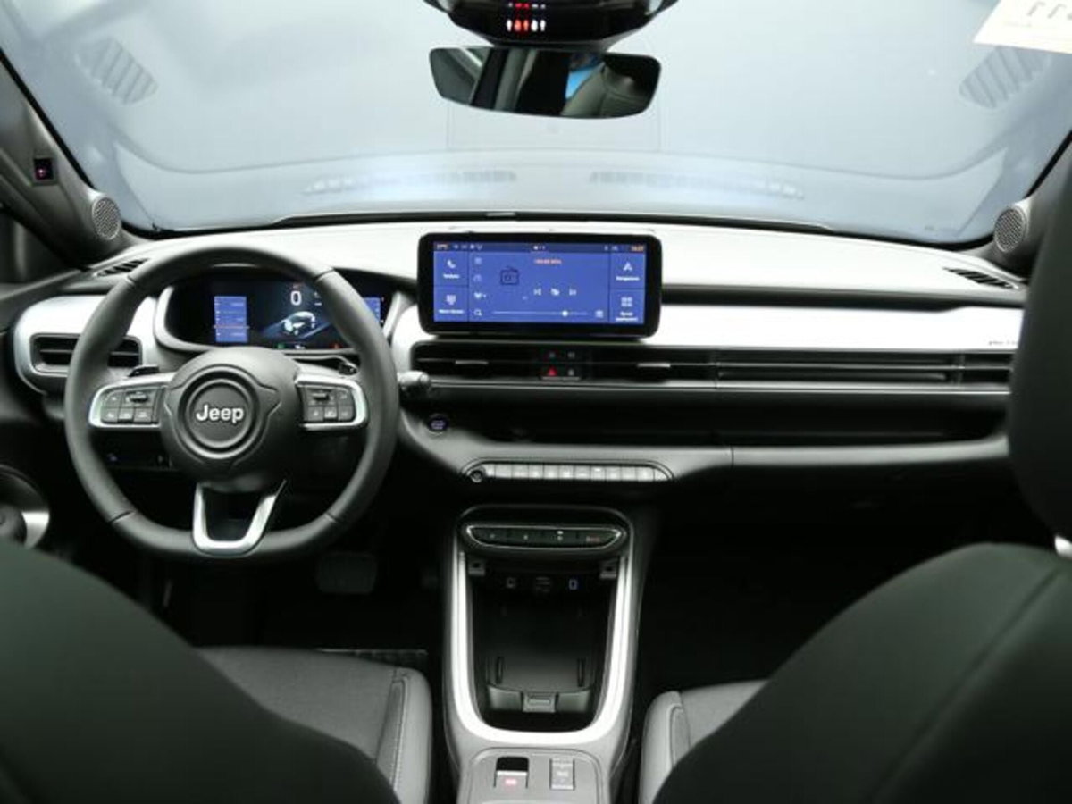 Jeep Avenger 1.2 turbo e-hybrid mhev Summit fwd 110cv edct6 (13)