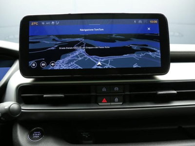 Jeep Avenger 1.2 turbo e-hybrid mhev Summit fwd 110cv edct6 (14)