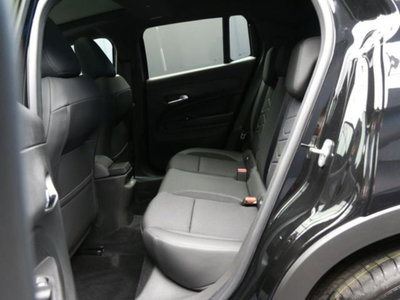 Jeep Avenger 1.2 turbo e-hybrid mhev Summit fwd 110cv edct6 (7)