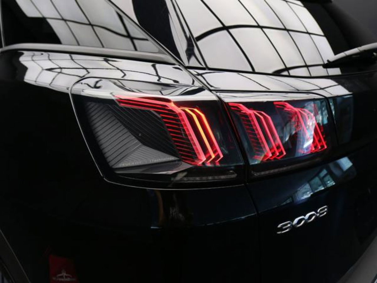 Peugeot 3008 BlueHDi 130 S&S EAT8 Allure Pack (11)