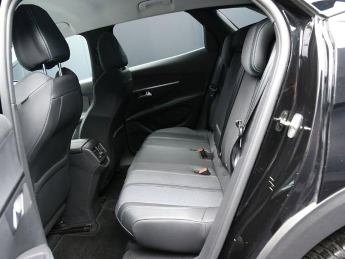 Peugeot 3008 BlueHDi 130 S&S EAT8 Allure Pack (8)