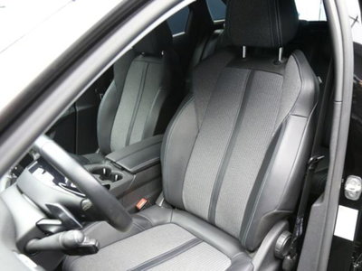 Peugeot 3008 BlueHDi 130 S&S EAT8 Allure Pack (9)